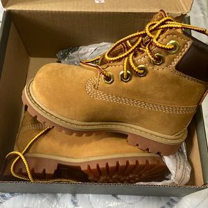 Only worn twice brand new